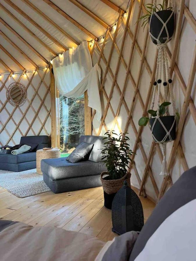 Aughavannagh Yurt Glamping آغهريم المظهر الخارجي الصورة