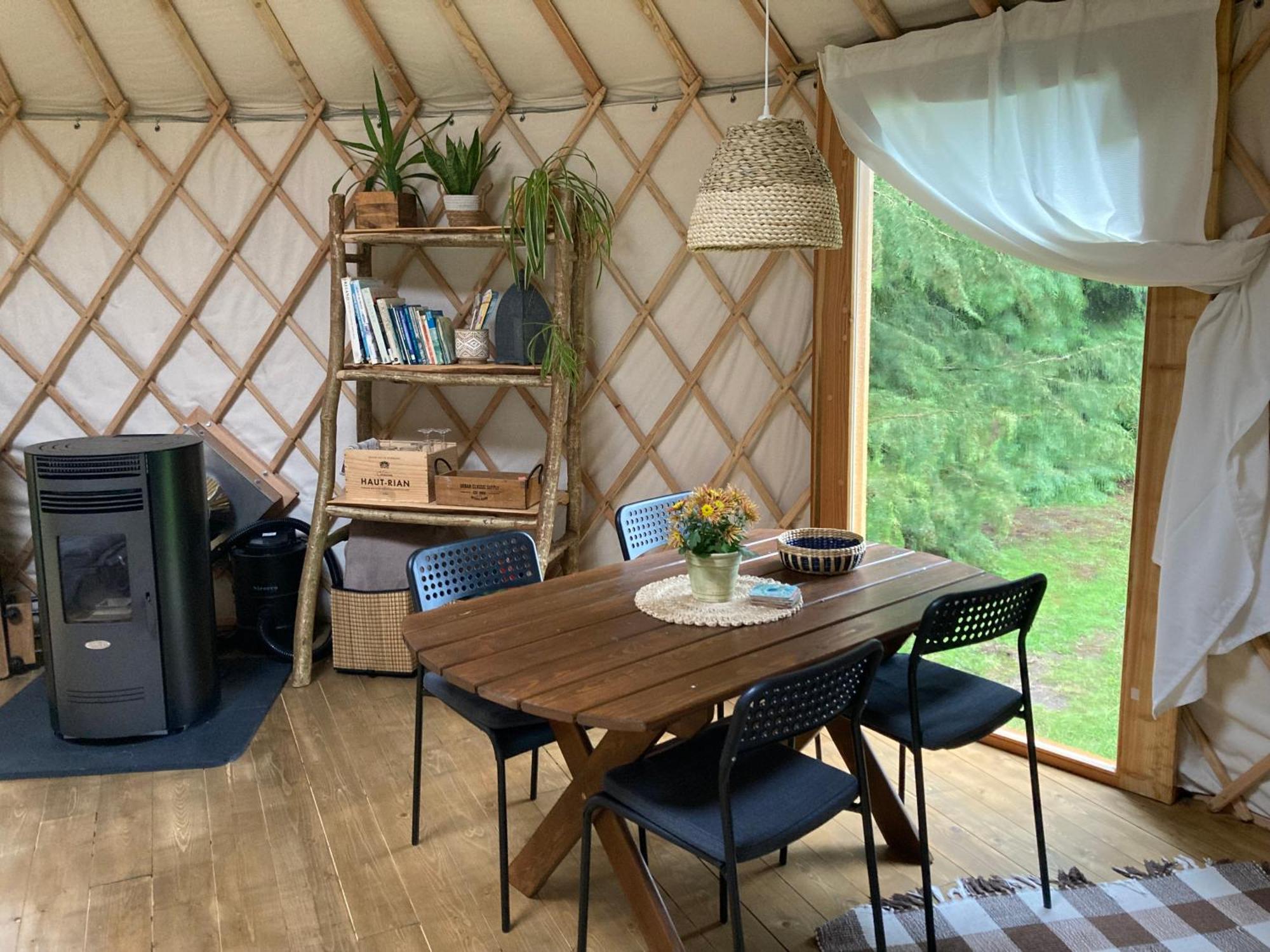 Aughavannagh Yurt Glamping آغهريم المظهر الخارجي الصورة