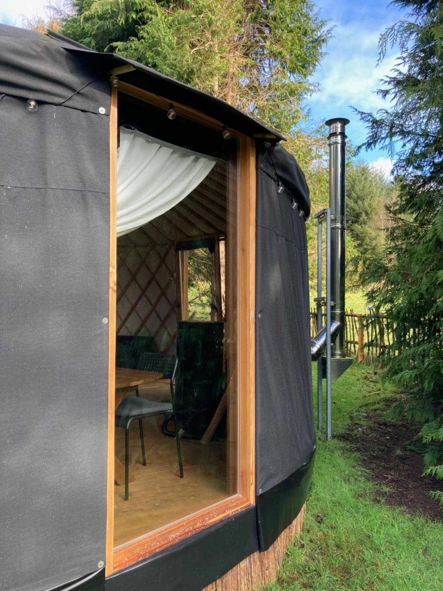 Aughavannagh Yurt Glamping آغهريم المظهر الخارجي الصورة